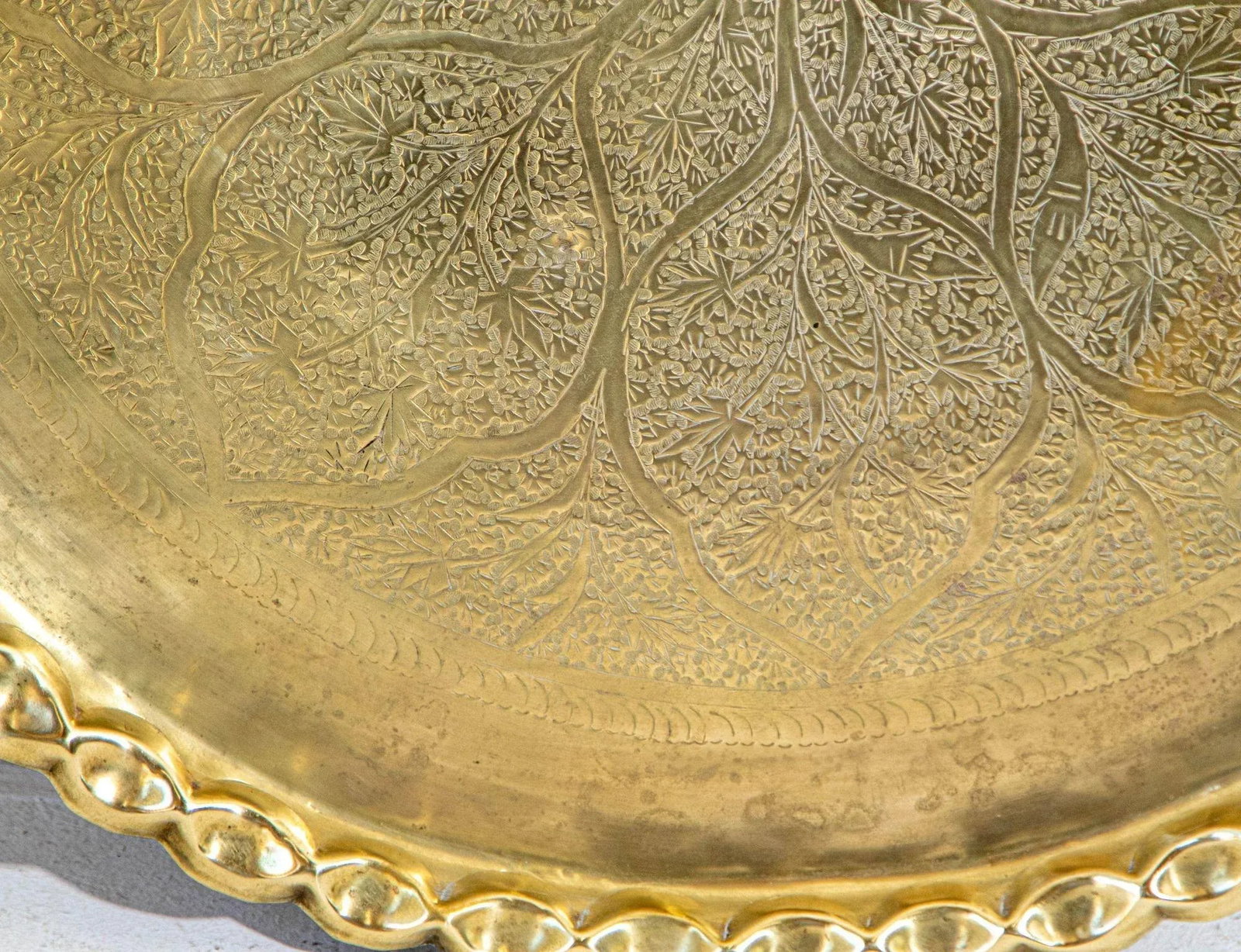 Antique Islamic Mughal Rajasthani Large Moorish Round Brass Tray With Crest Edges 30 In. - 5
