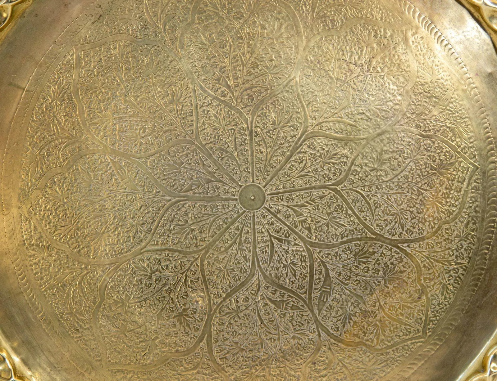Antique Islamic Mughal Rajasthani Large Moorish Round Brass Tray With Crest Edges 30 In. - 7