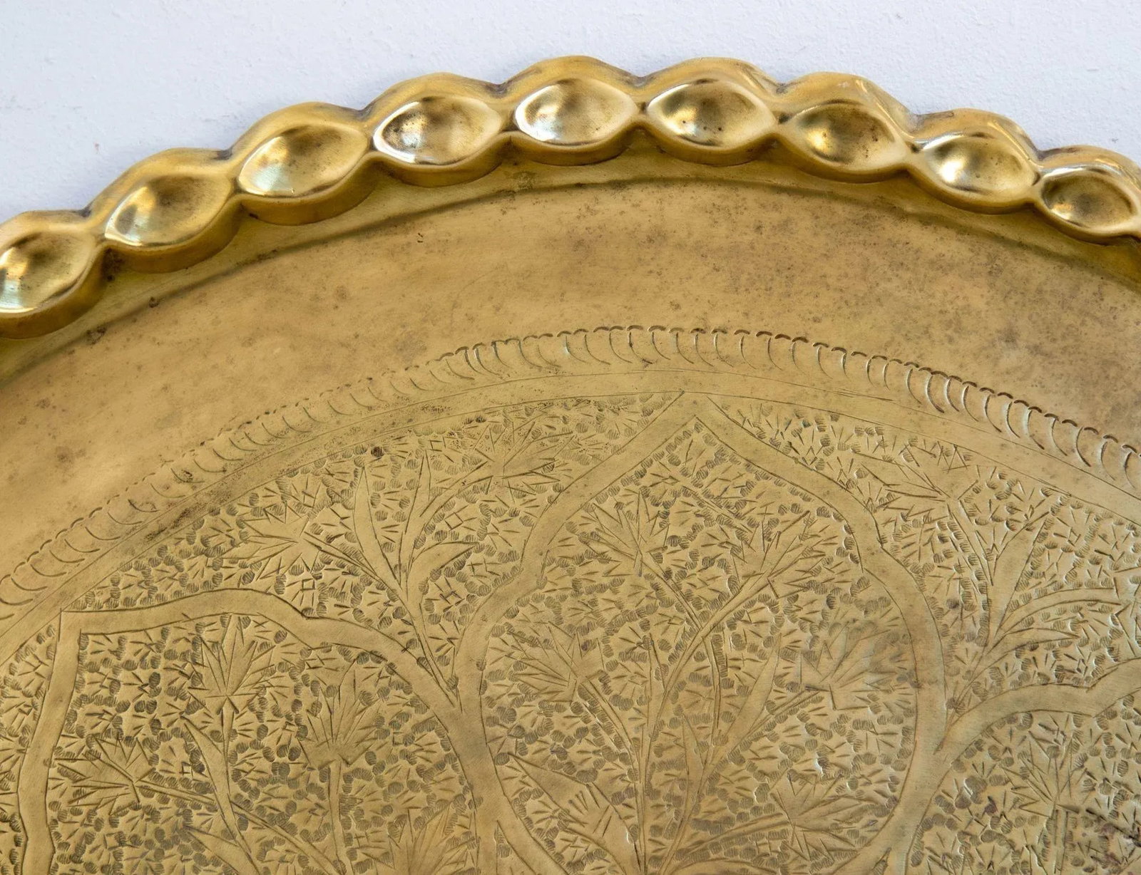 Antique Islamic Mughal Rajasthani Large Moorish Round Brass Tray With Crest Edges 30 In. - 9