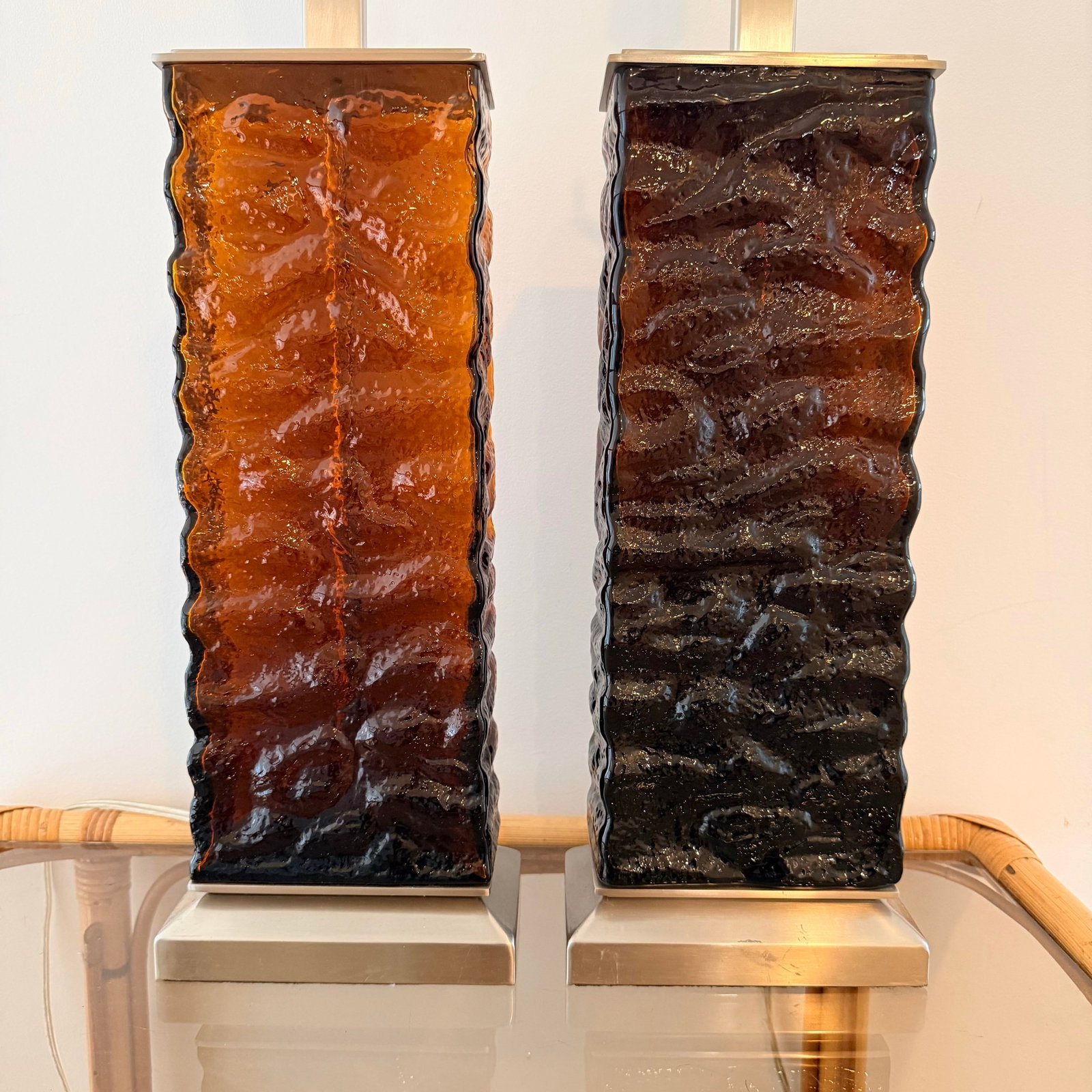 Amber-Brown Textured Wavy Glass Table Lamps in the Mid-Century Modern Taste - A Pair - 8