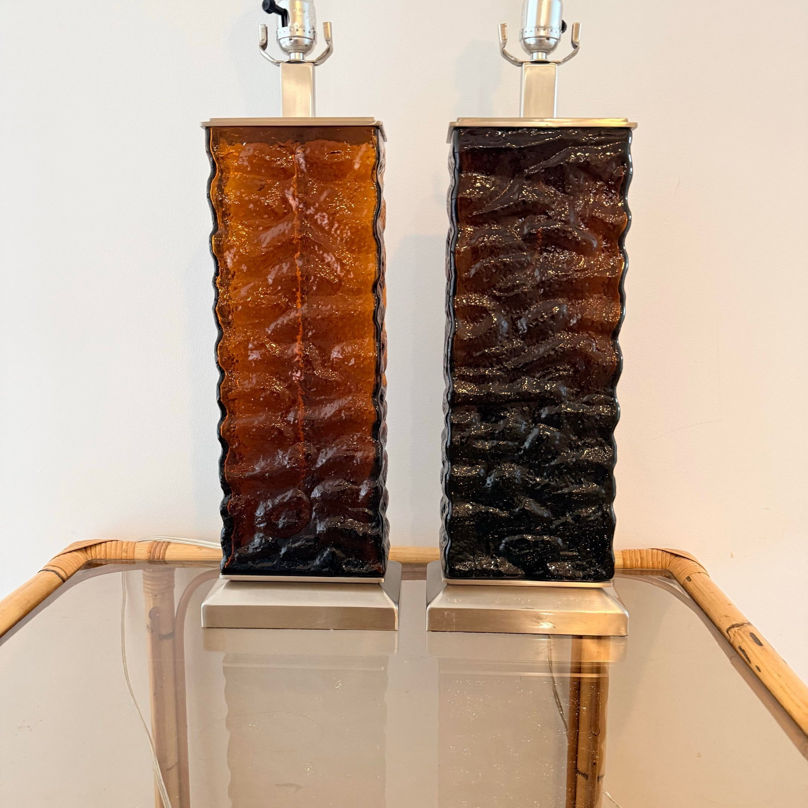 Amber-Brown Textured Wavy Glass Table Lamps in the Mid-Century Modern Taste - A Pair - 9