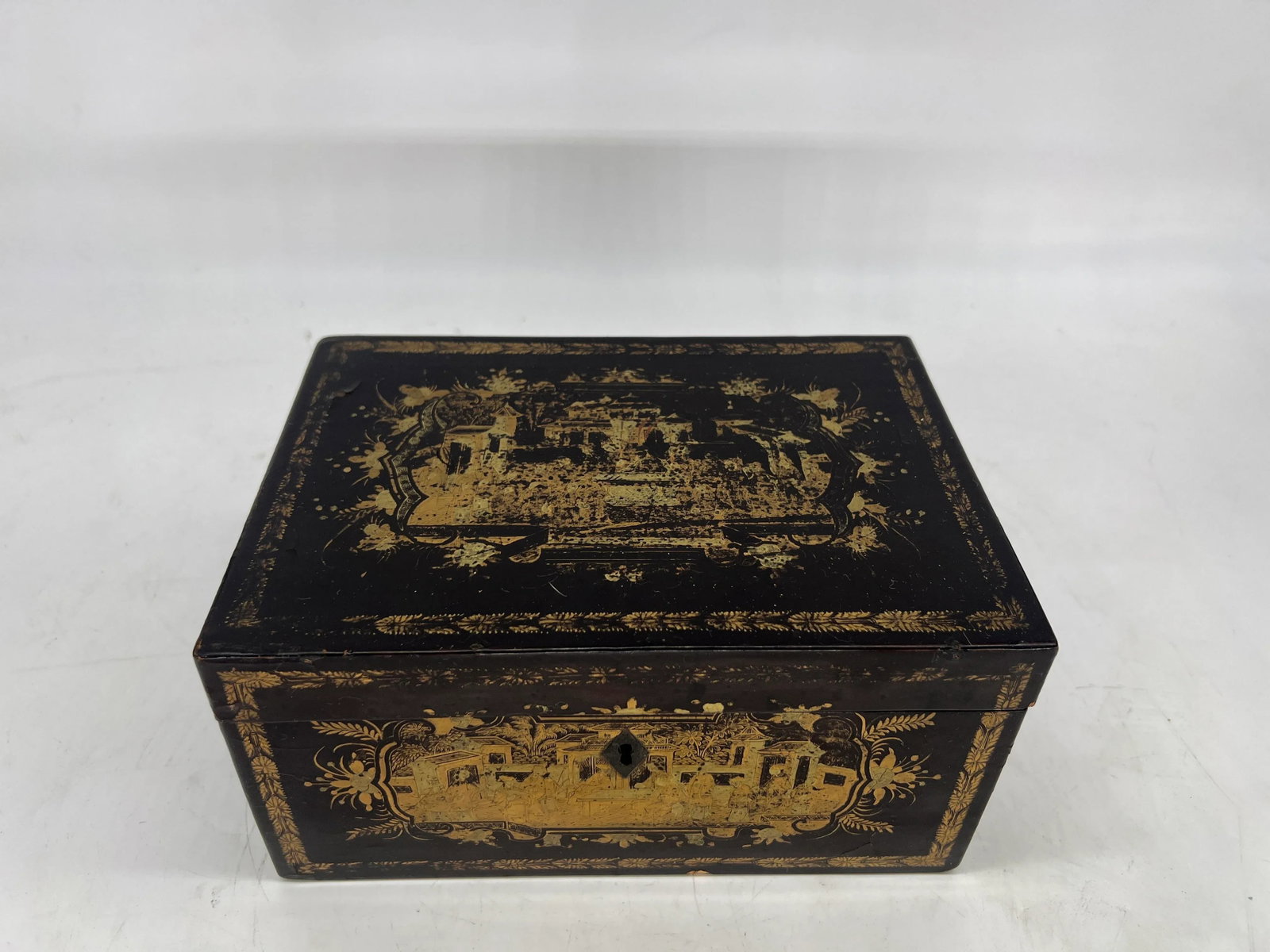 19th Century Chinese Export Lacquer Decorated Tea Caddy Box - 4