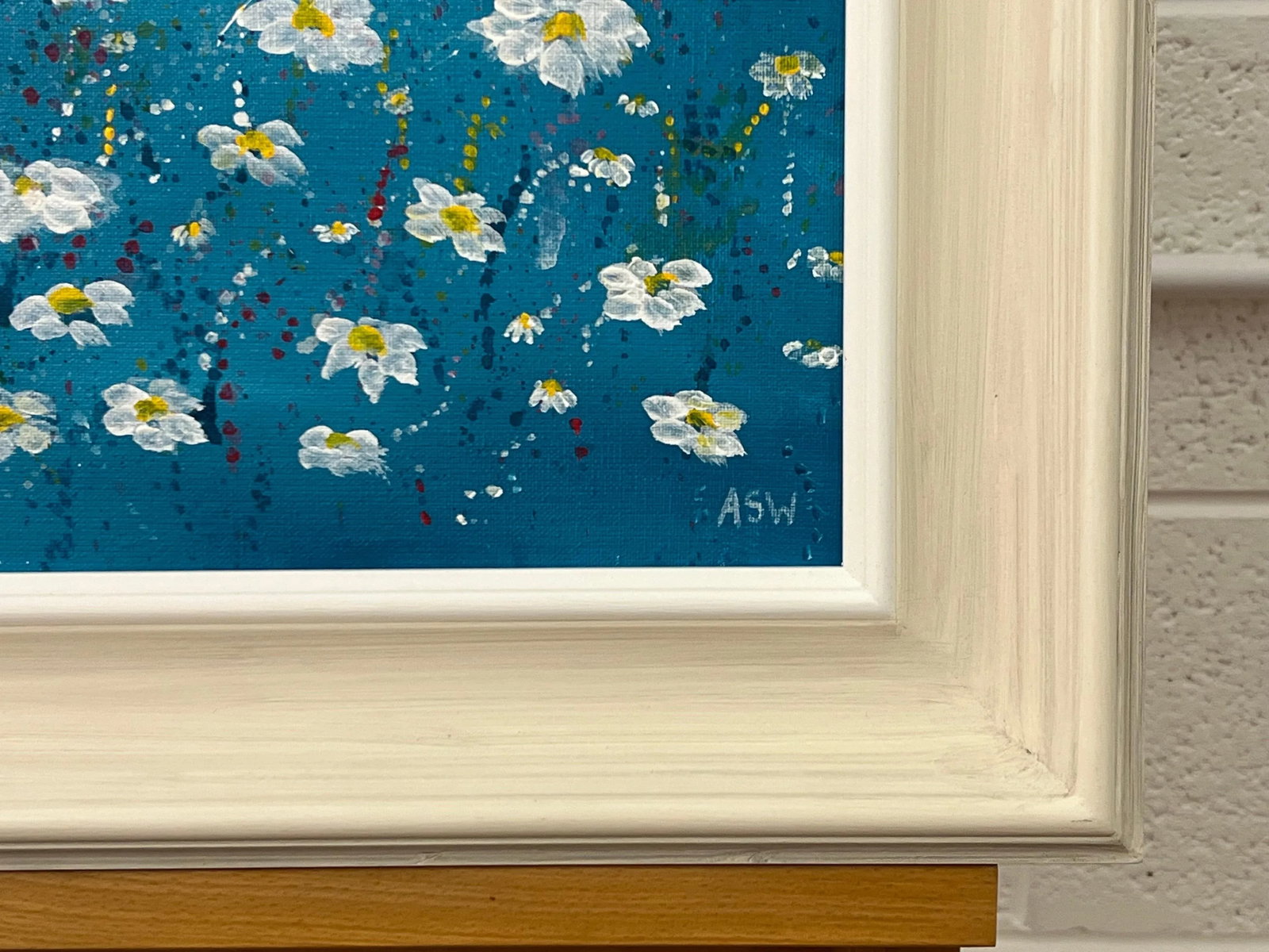Angela Wakefield Abstract White Daisy Flowers on Turquoise Background by Contemporary Artist, 2023 - 5