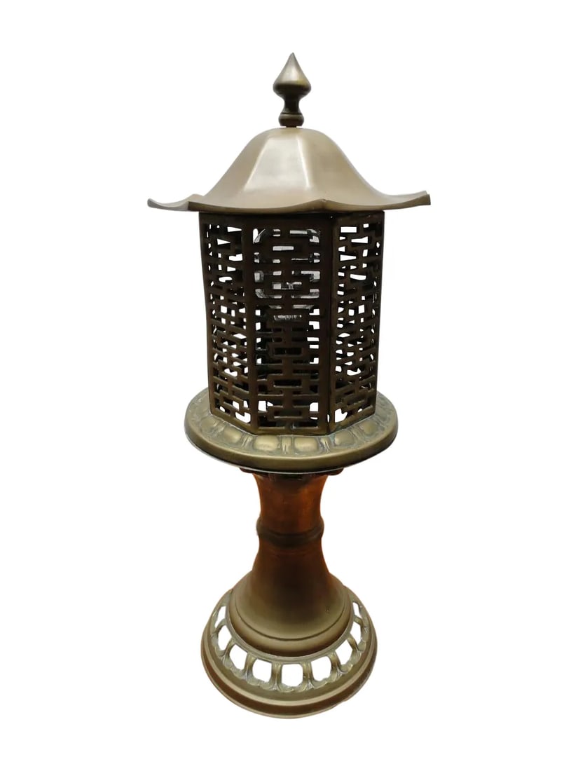 Mid-Century Chinese-Inspired Solid Brass Table Lamp – Pagoda Lantern Style: A beautifully crafted mid-century brass table lamp inspired by traditional Chinese pagoda lanterns, featuring intricate fretwork, stylized geometric detailing, and a rich patina that adds depth and