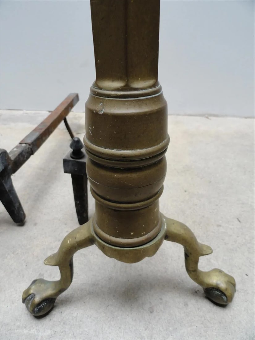 Chippendale 19th Century Brass Andirons With Ball & Claw Feet and Acorn Finials – American - 7