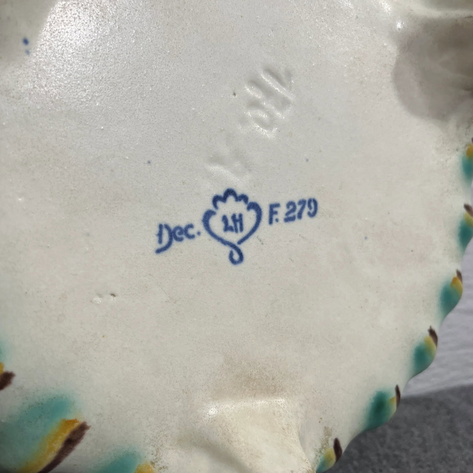 Early 20th Century Louise Harkort for Velten Vordamm Footed Pottery Bowl - 10