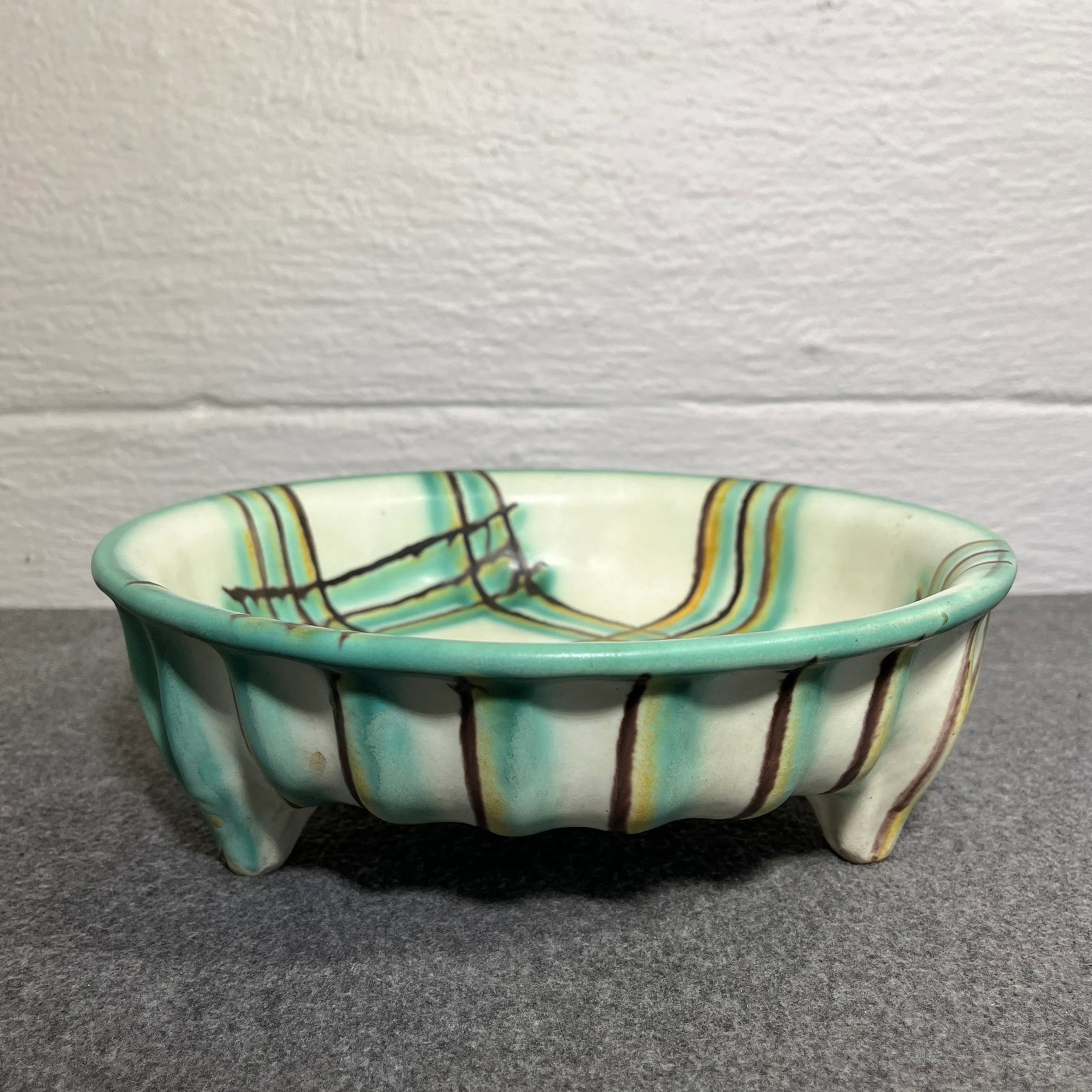 Early 20th Century Louise Harkort for Velten Vordamm Footed Pottery Bowl - 5