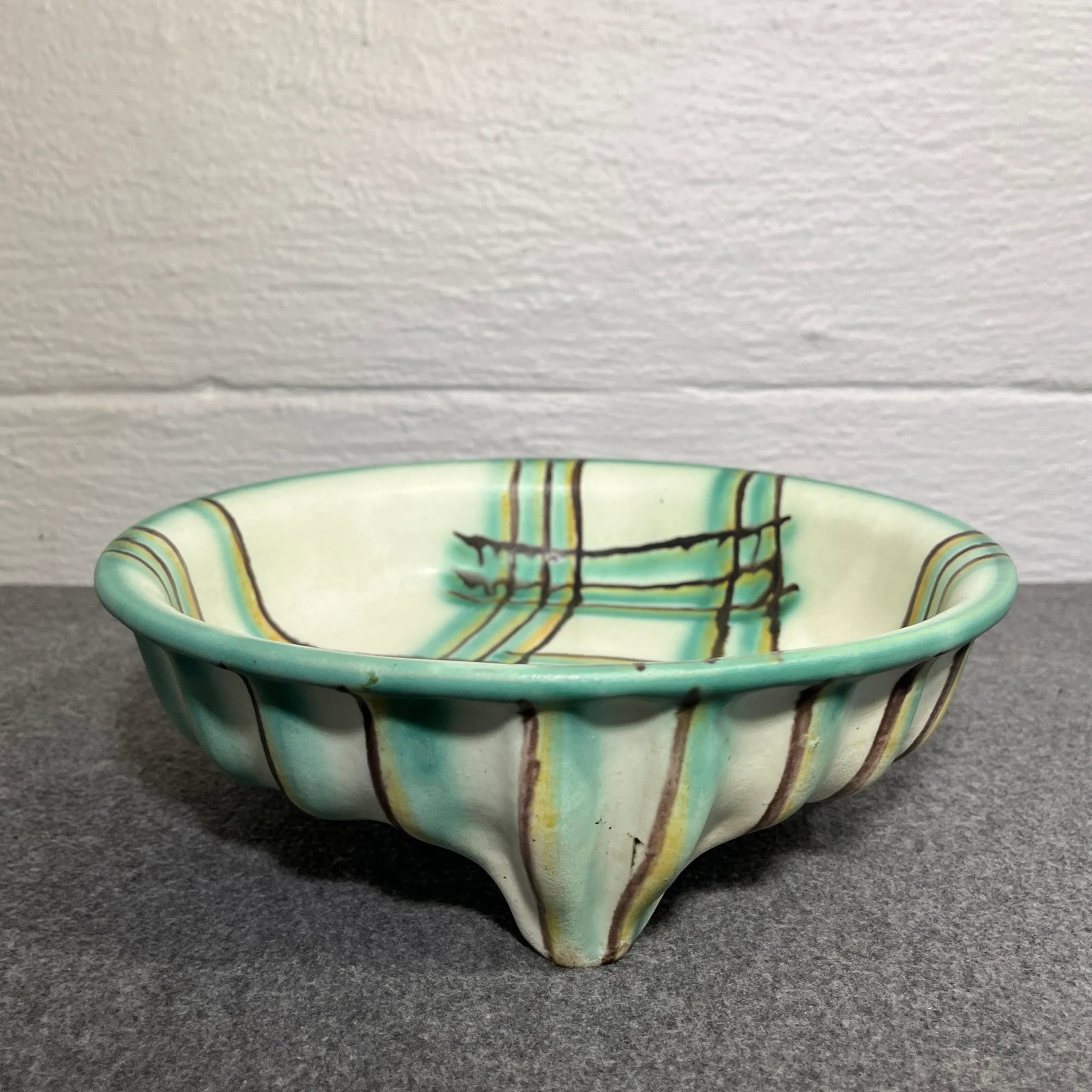 Early 20th Century Louise Harkort for Velten Vordamm Footed Pottery Bowl - 6