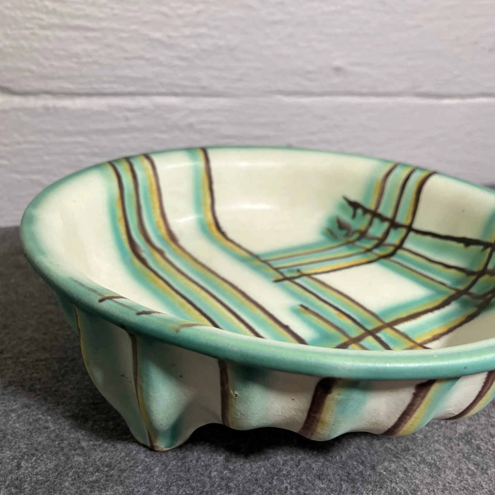 Early 20th Century Louise Harkort for Velten Vordamm Footed Pottery Bowl - 7
