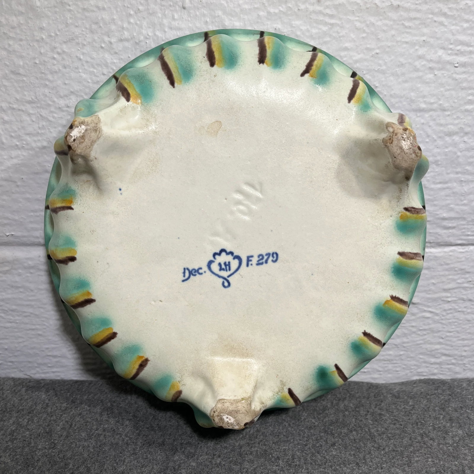 Early 20th Century Louise Harkort for Velten Vordamm Footed Pottery Bowl - 9