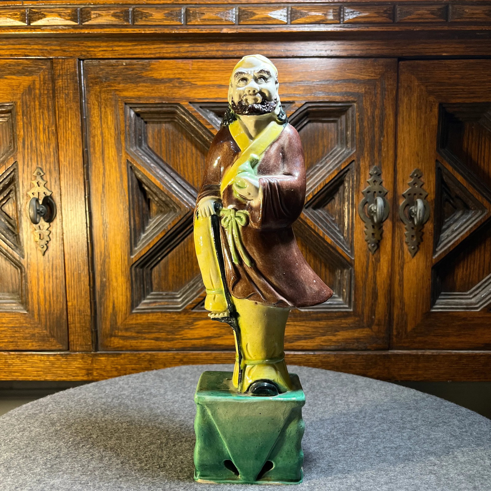 Late 19th Century Chinese Sancai Glazed Porcelain Figure of an Immortal - 6