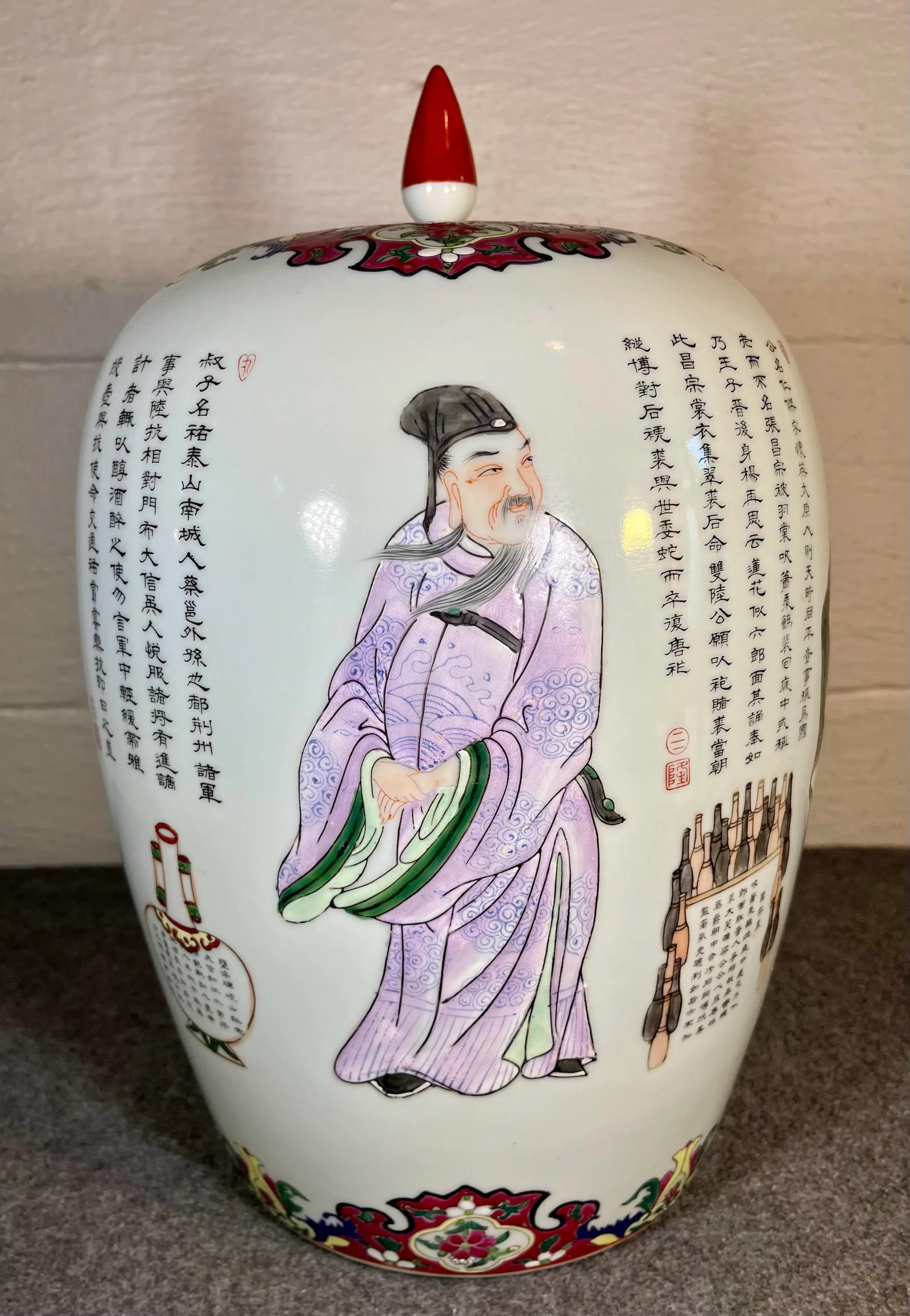 Early 20th Century Hand Painted Chinese Story Urn With Lid - 4