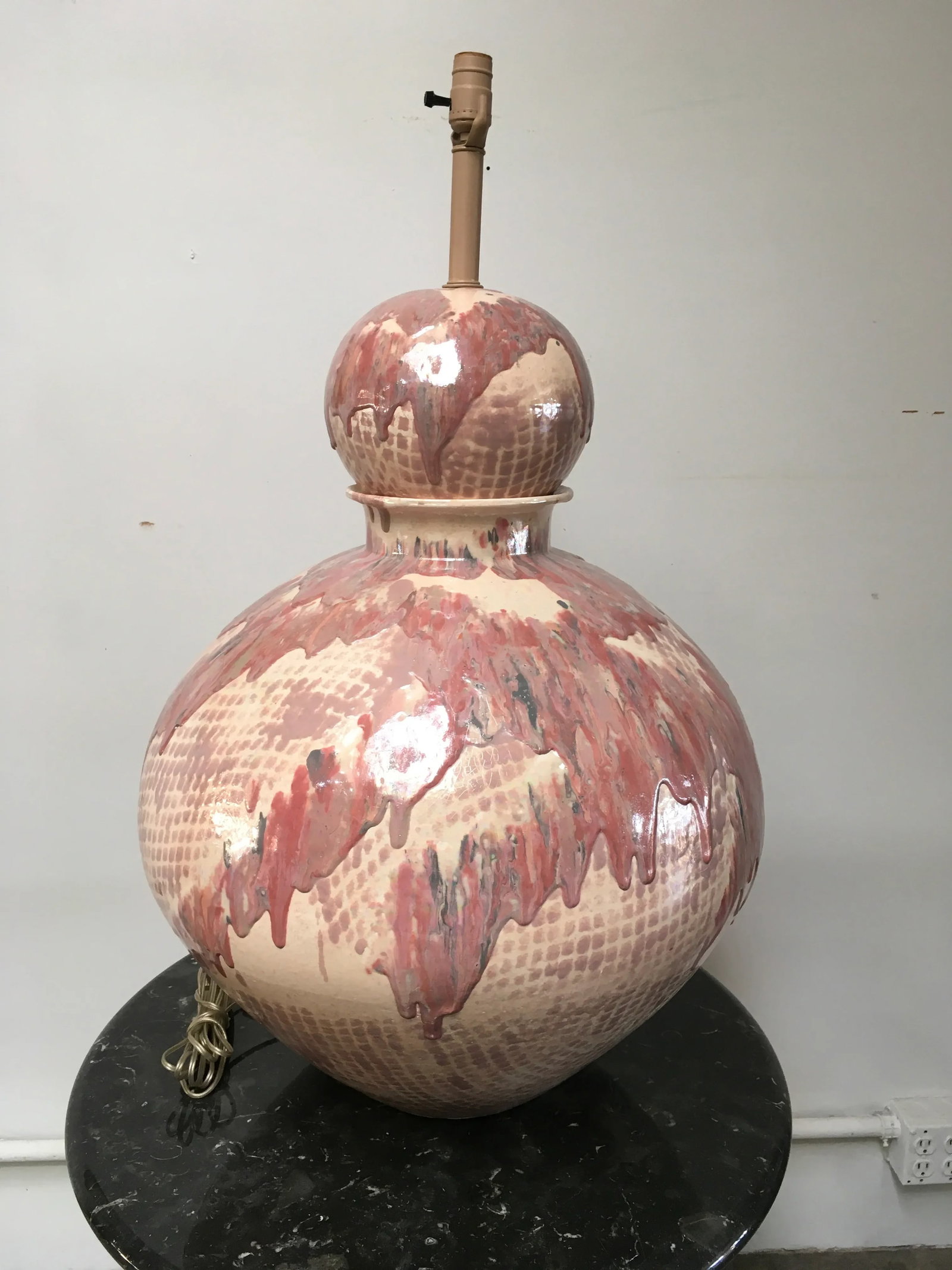 Monumental Postmodern Drip Glaze Ceramic Table Lamp in the Manner of Gary McCloy, Palm Springs Estat - 11
