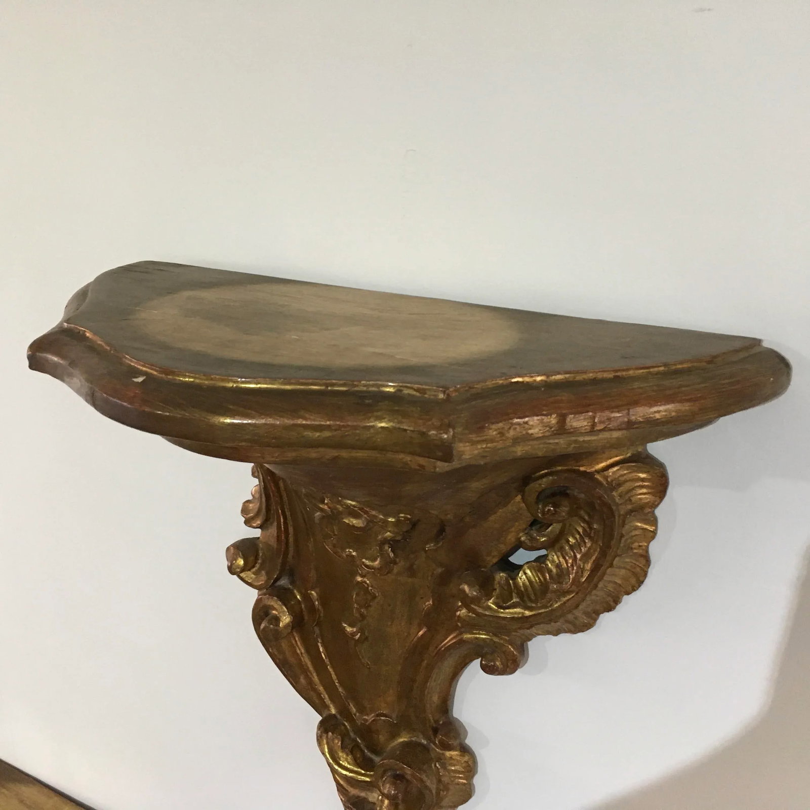 Pair of 19th Century Italian Rococo Giltwood Wall Shelves With Original Gold Leaf - 10