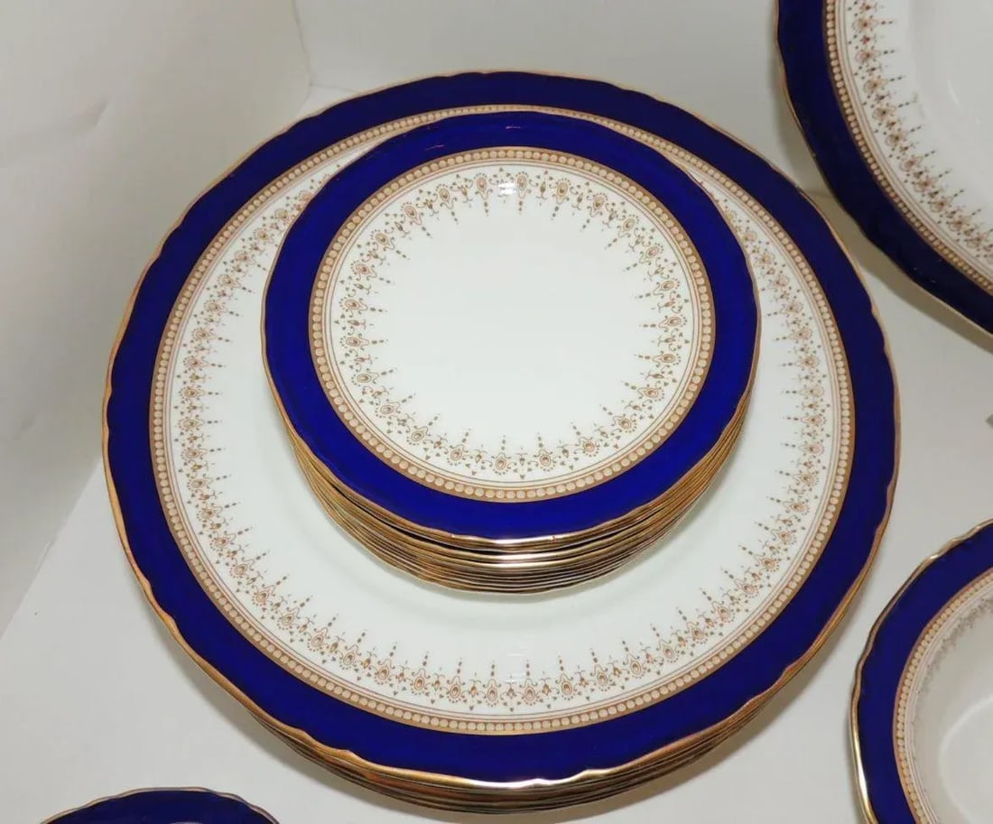 Royal Worcester Regency Royal Blue Fine Bone China Set 83 Pieces England - 11