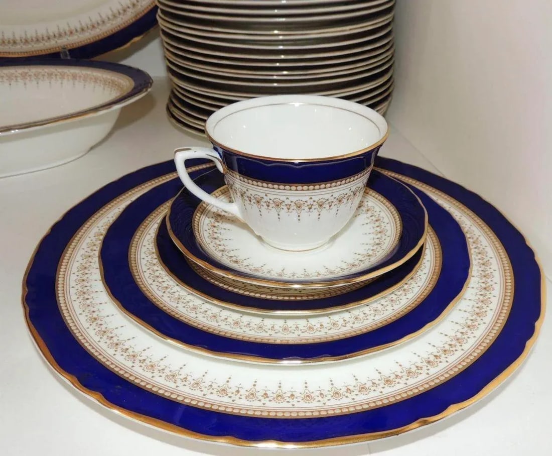 Royal Worcester Regency Royal Blue Fine Bone China Set 83 Pieces England - 7