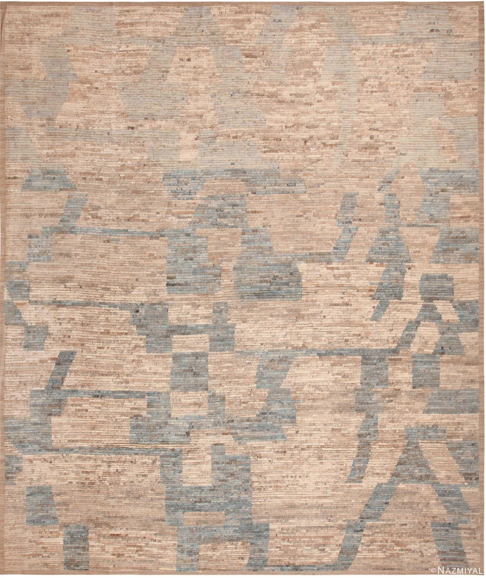 Large Earthy Tones Chic Modern Central Asian Rug: Gorgeous Large Earthy Tones Chic Modern Central Asian Rug, Country of Origin: Central Asia, Circa date: Modern Rugs – The quest for tranquility in our homes continues to drive interior design