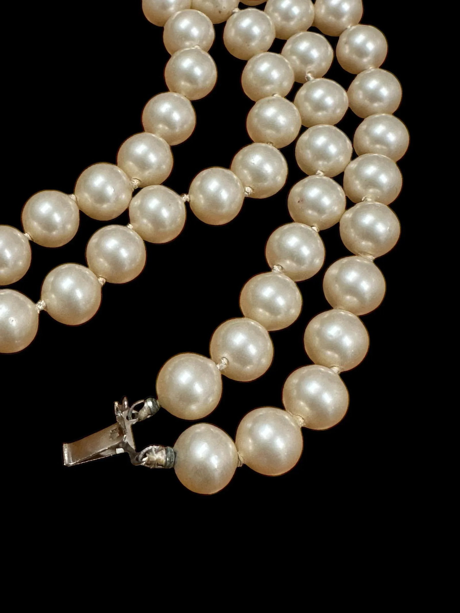 Mid 20th Century Marvella Double Strand Faux Pearl Necklace Silver Floral Rhinestone Clasp - 6