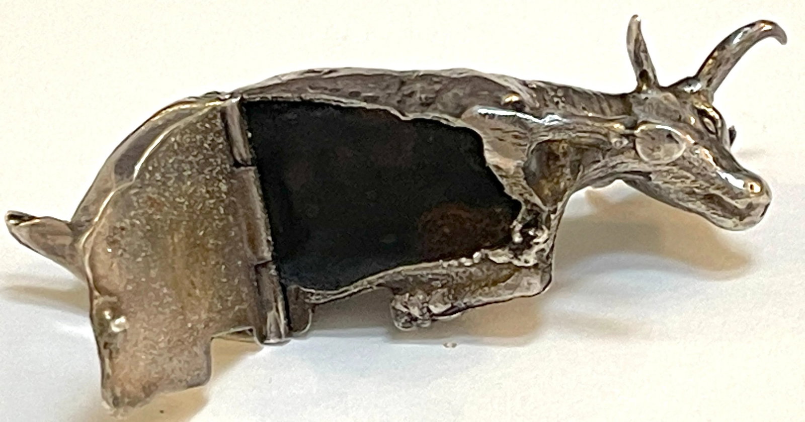 19th Century English Sterling Steer Snuff Box, London 1862 - 2