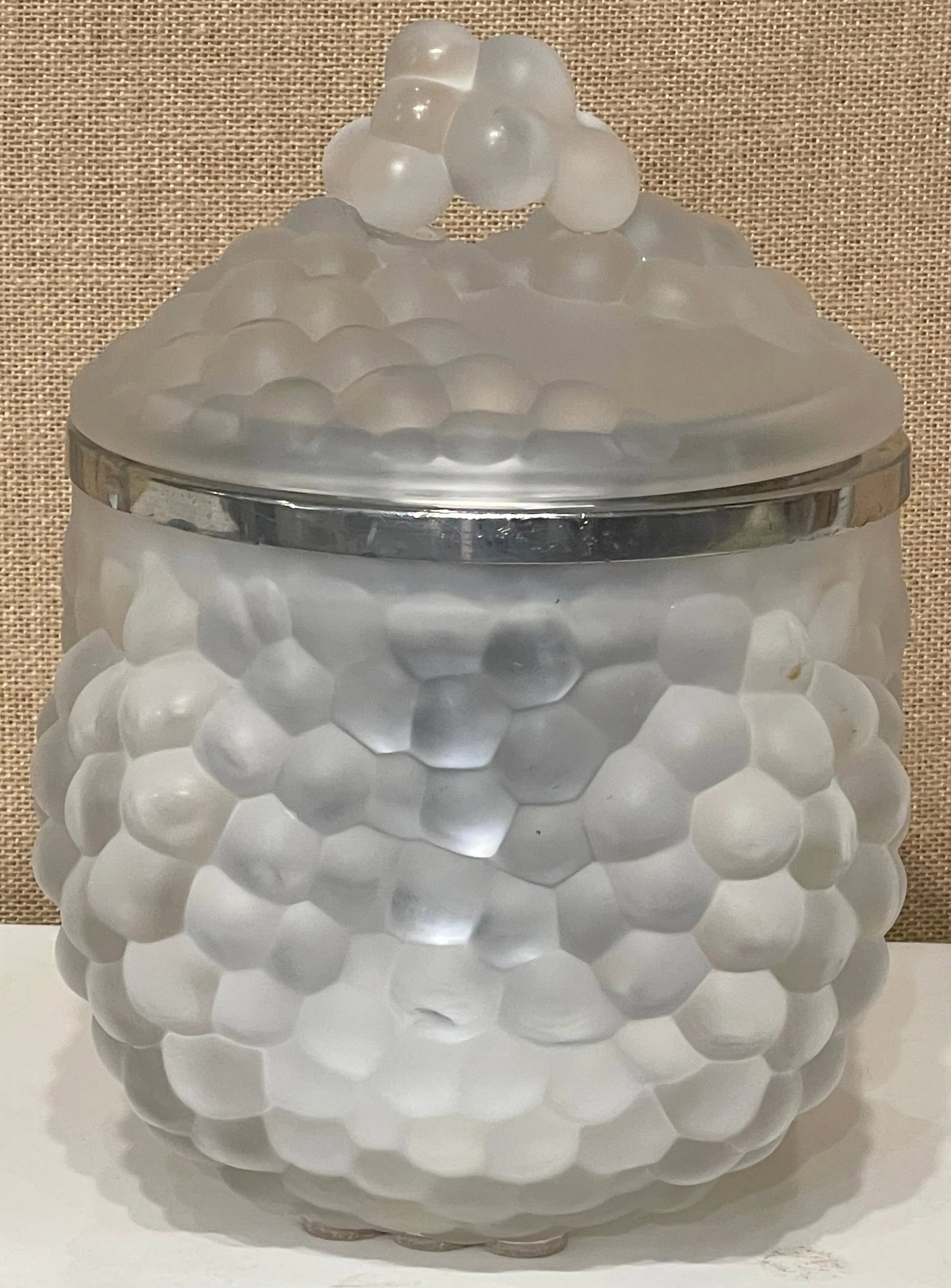 Lalique French Crystal 'Antilles' Pattern Ice Bucket, France, Circa 1970s - 5