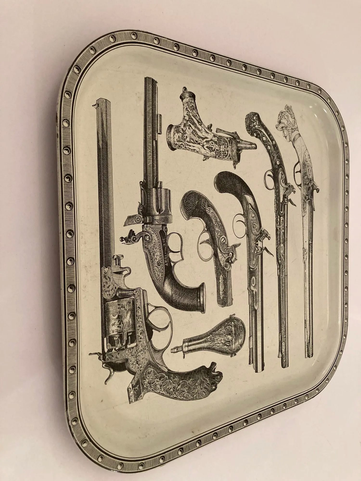 Collectible Barware Metal Serving Tray With Antique Pistols Design Italy 1960s - 5
