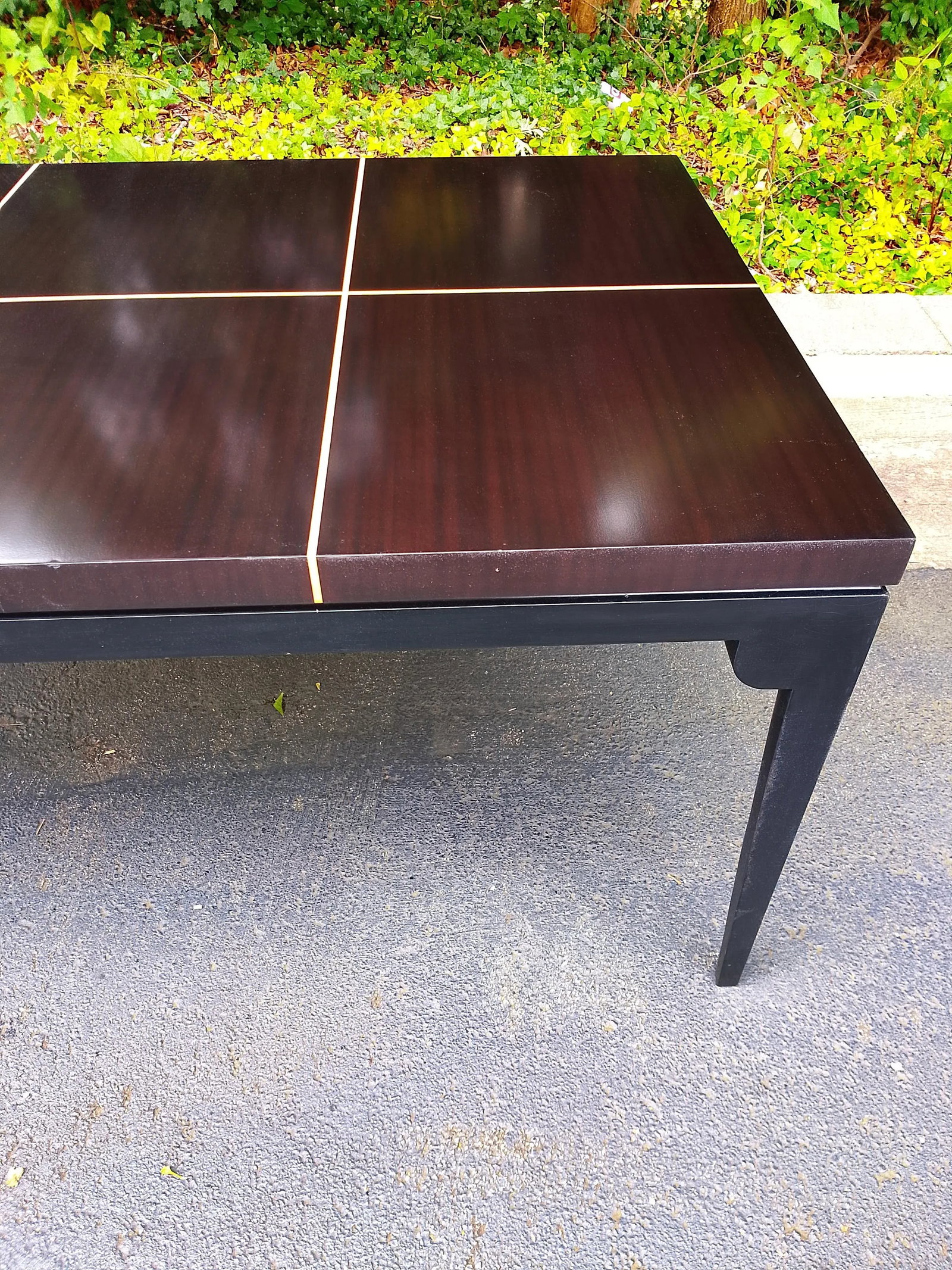 Restored Tommi Parzinger for Charak Modern Attributed Mahogany and Black Lacquered Dining Table - 3