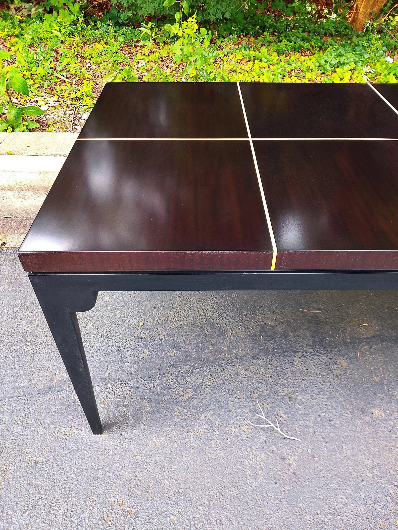 Restored Tommi Parzinger for Charak Modern Attributed Mahogany and Black Lacquered Dining Table - 5
