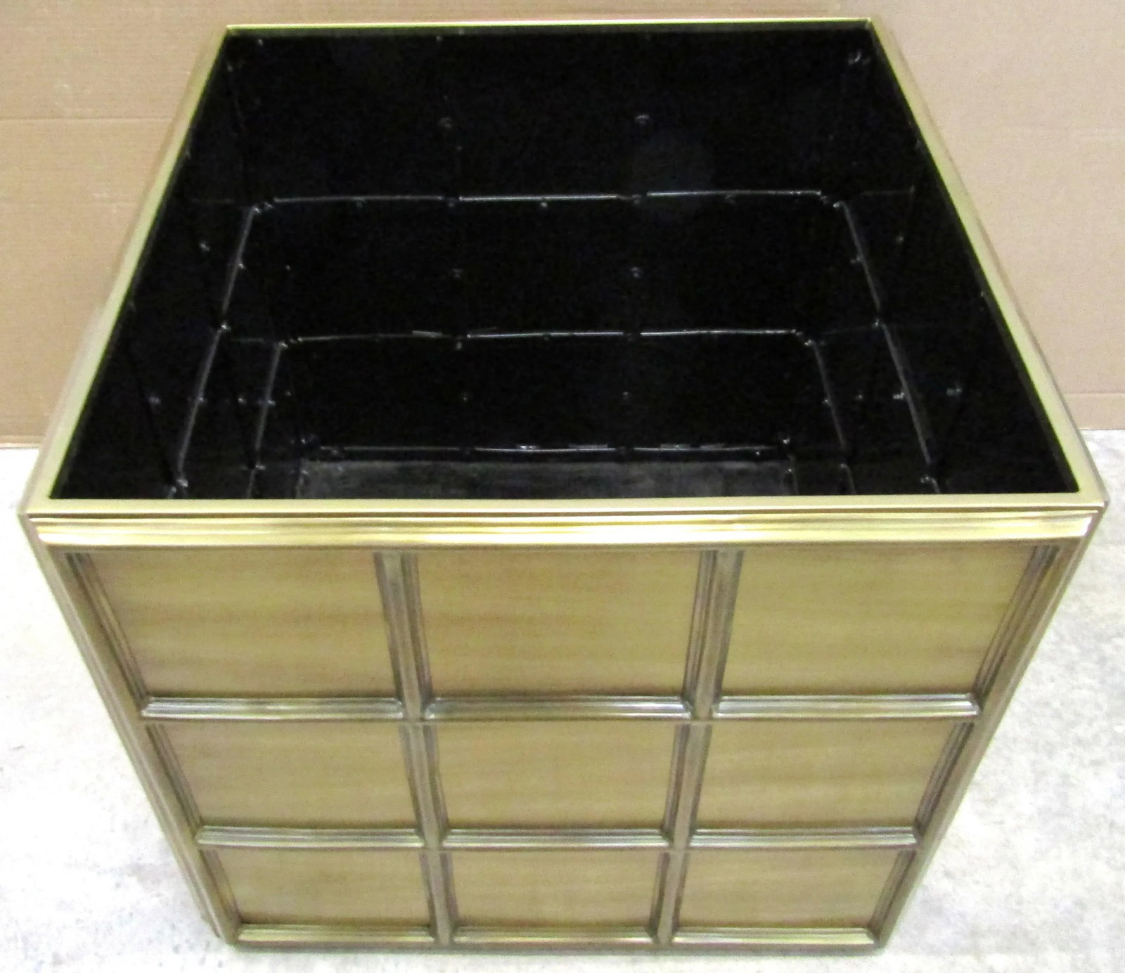 Eichholtz Large Grid Rustic Style Outdoor Planter 31" X 31" X 28" - 5