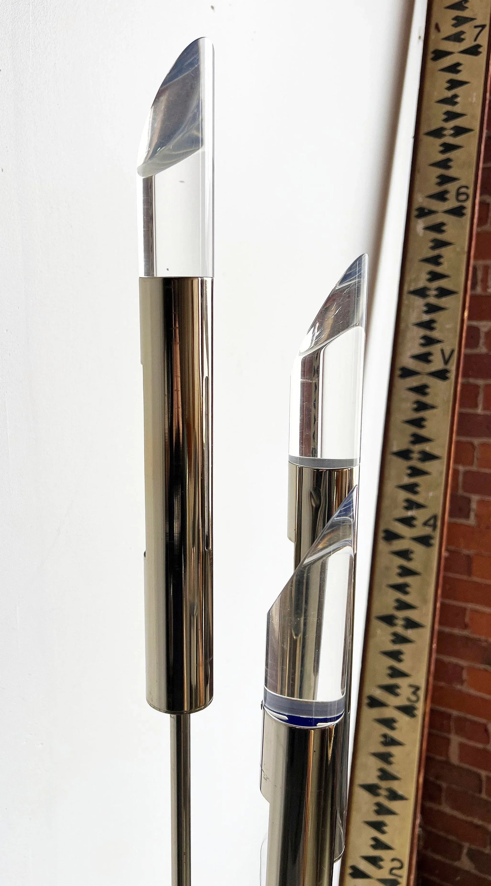 Vintage Mid Century Modern C1970's Chrome & Lucite Cattails Floor Lamp - 2