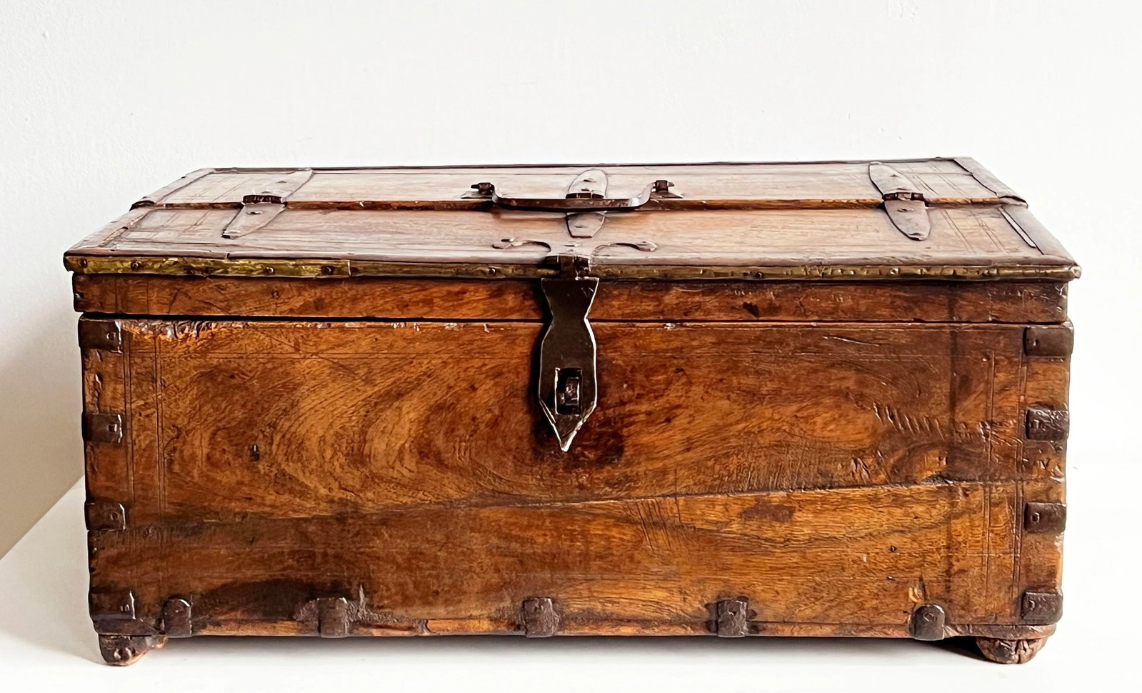 Antique 18th C. Indian Teak 18" Dowry Chest / Box With Iron Strapping and Brass Detailing - 4