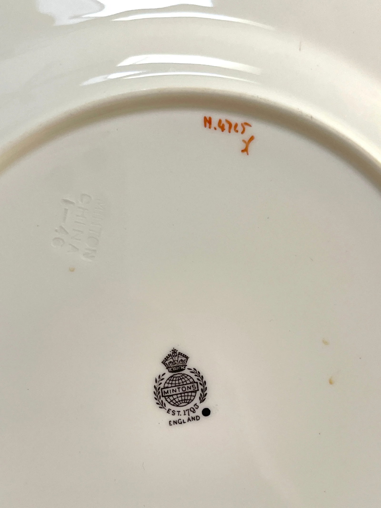 Set of 12 Mintons "š Gold Crocus"š Dinner Plates, England, Circa 1920s - 5