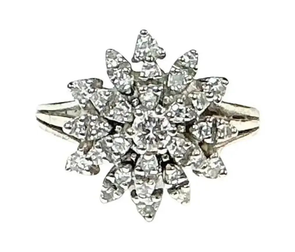 14-Karat White-Gold and Diamond Cluster Ring - 6