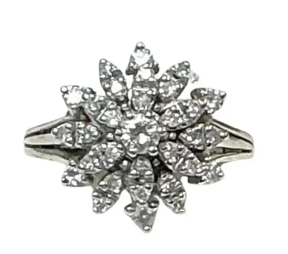 14-Karat White-Gold and Diamond Cluster Ring - 7