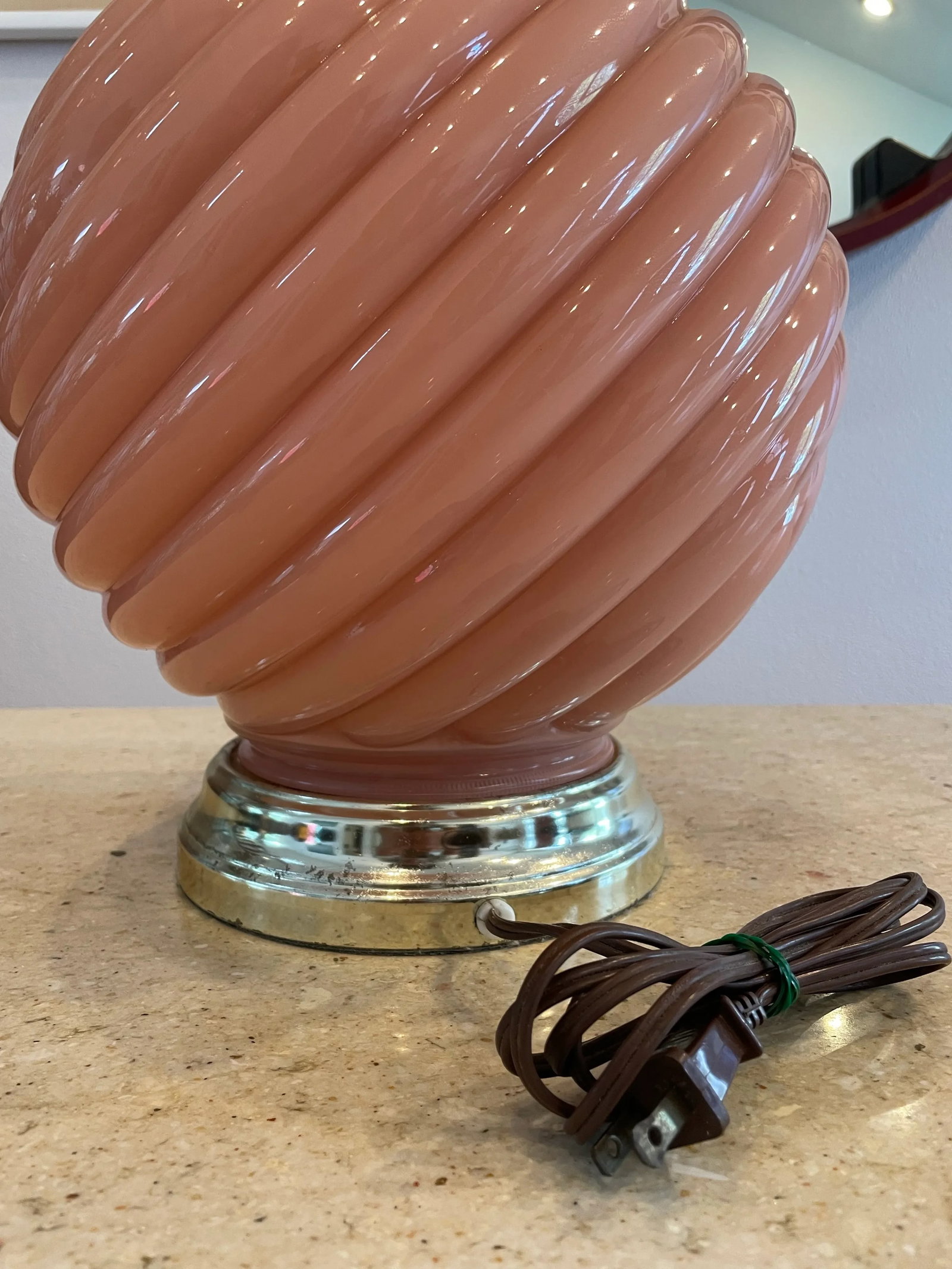 Postmodern Blush Pink Ribbed Glass Lamp With Polished Brass Base - 7