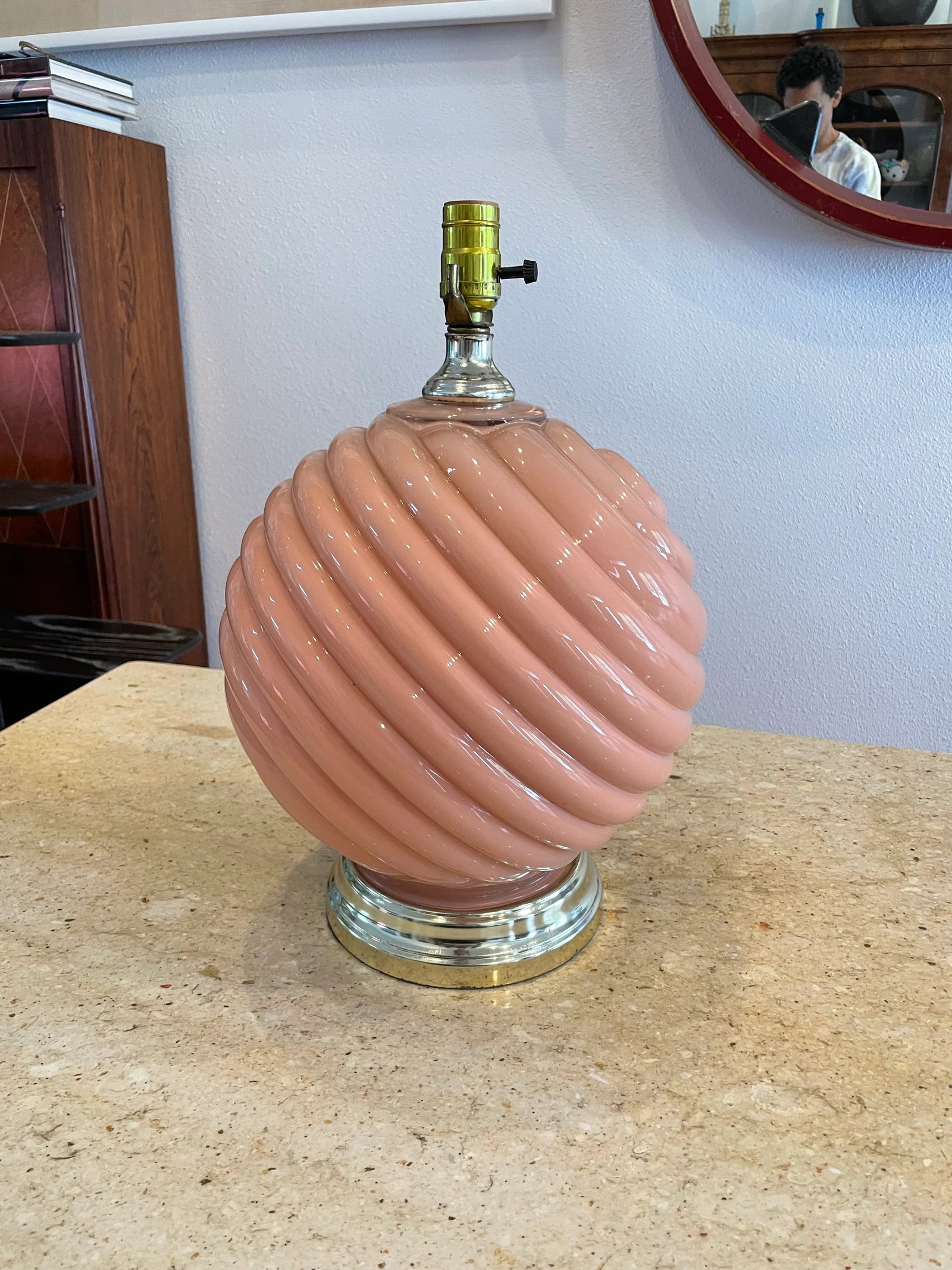 Postmodern Blush Pink Ribbed Glass Lamp With Polished Brass Base - 8
