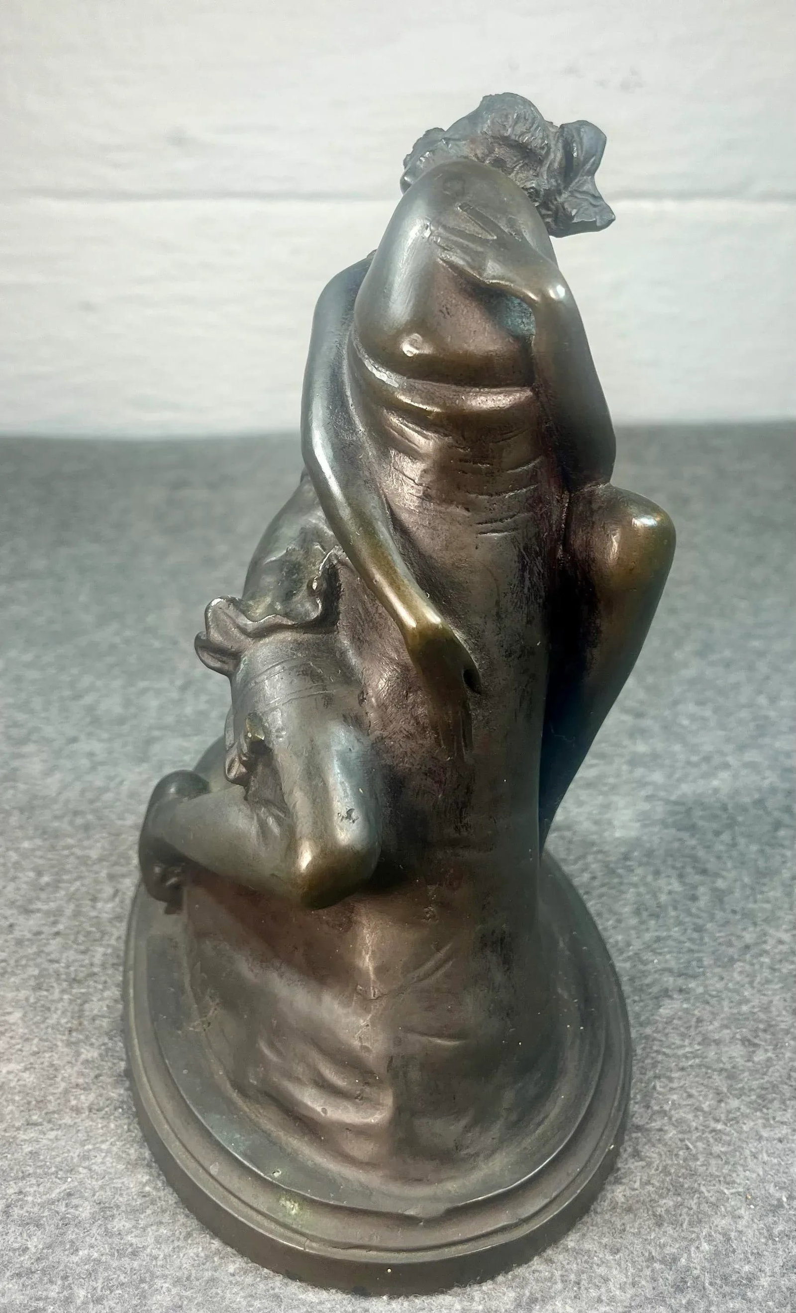 Austrian Bronze Sculpture "The Hugger" by Bruno Zach - 3