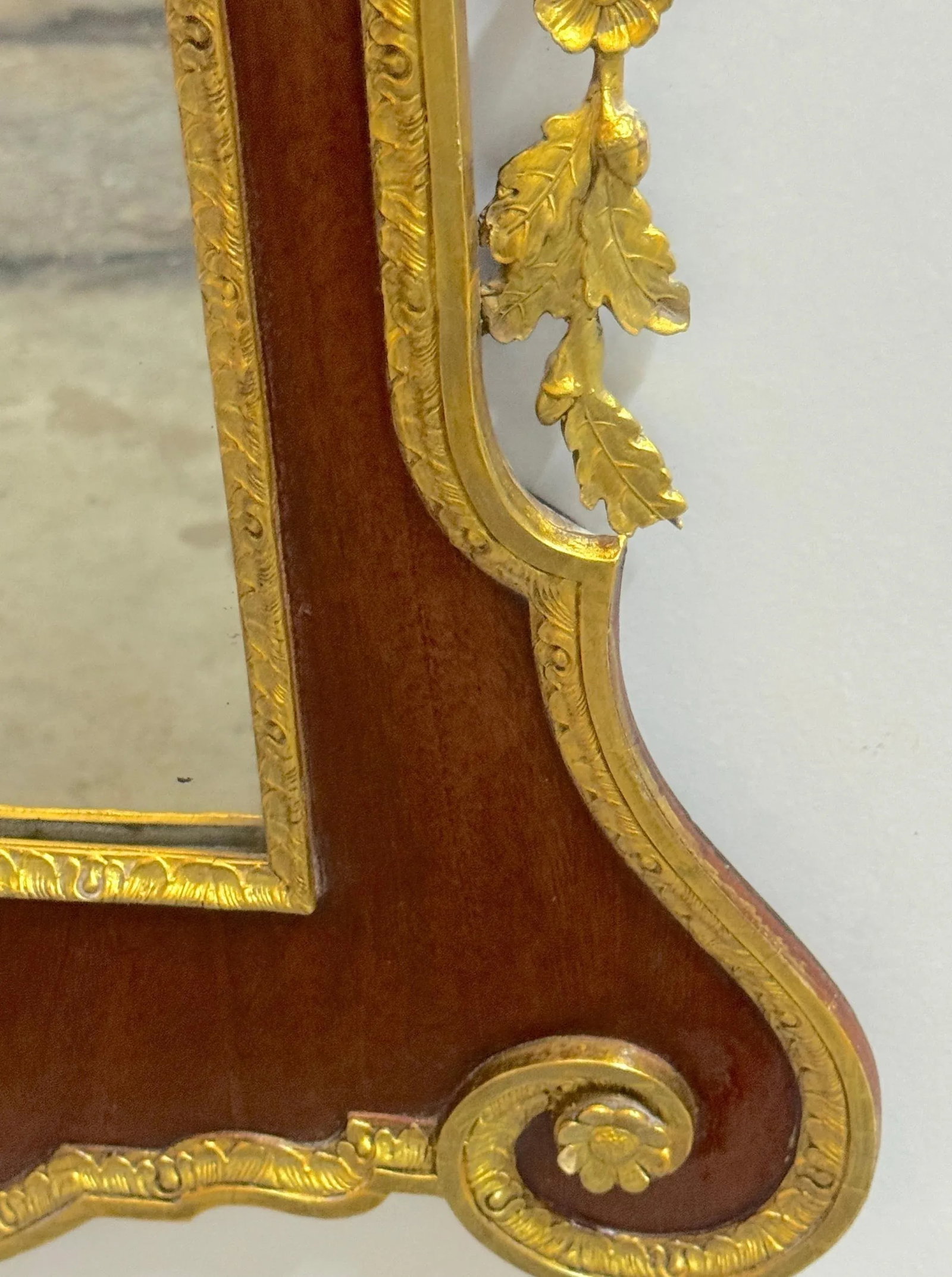 Monumental Philadelphia Federal Period Gilt & Mahogany Eagle Mirror - 11