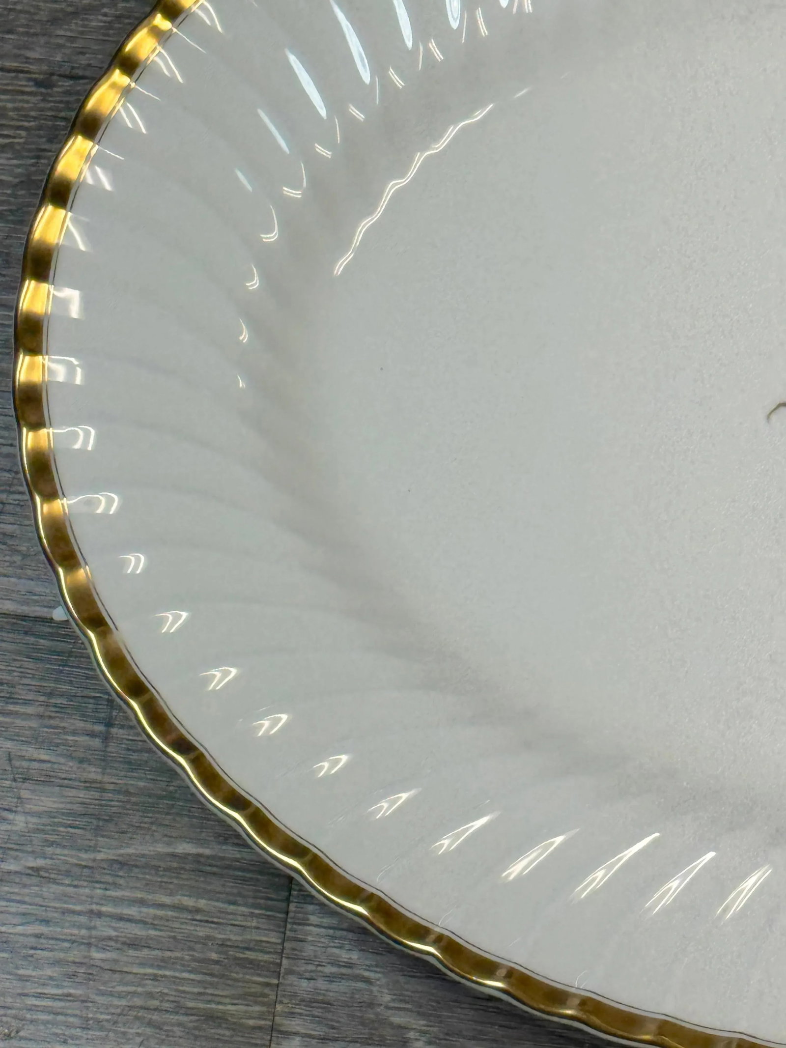 Pair of Large Minton "Gold Crocus" Gilt Porcelain Serving Platters, 1950s - 2