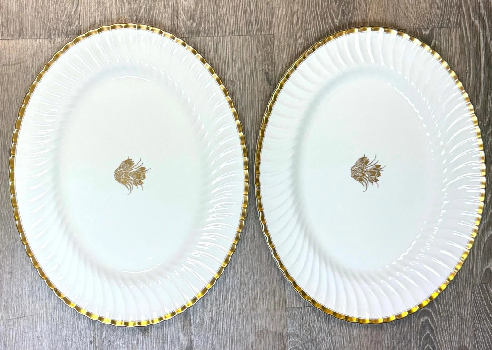 Pair of Large Minton "Gold Crocus" Gilt Porcelain Serving Platters, 1950s - 5