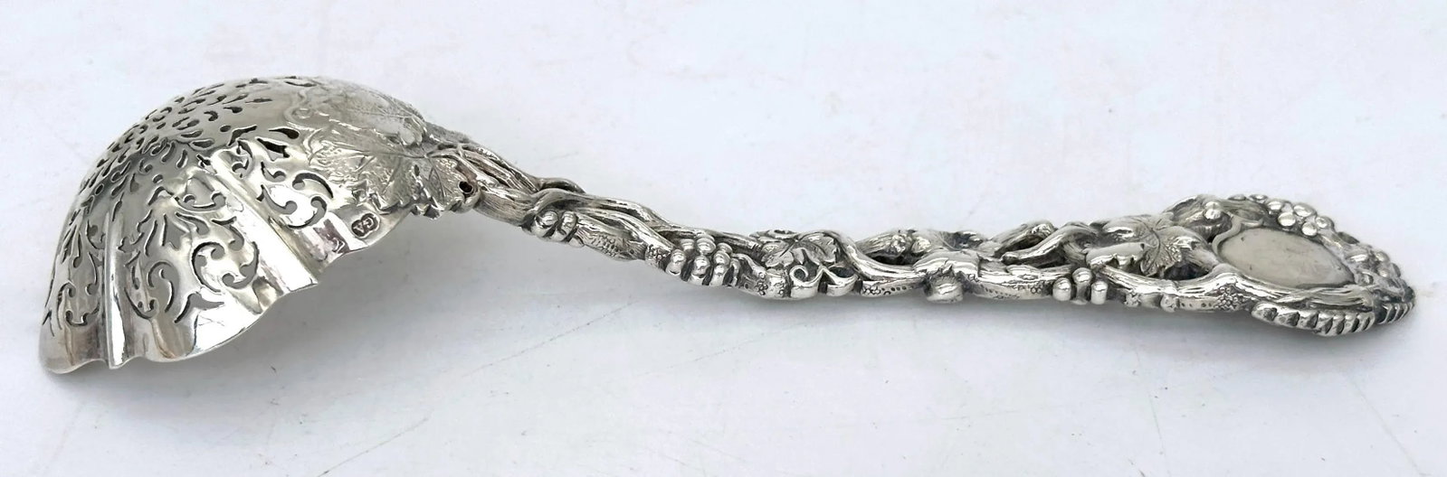 Victorian Pierced Sterling Fruit or Sugar Sifter by George Angell, London, 1871 - 10