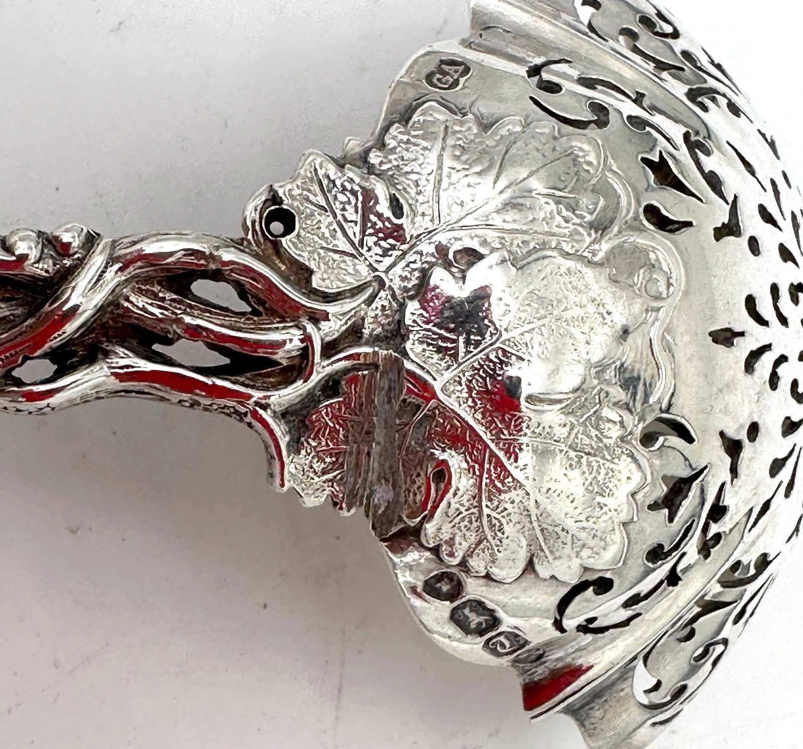 Victorian Pierced Sterling Fruit or Sugar Sifter by George Angell, London, 1871 - 12