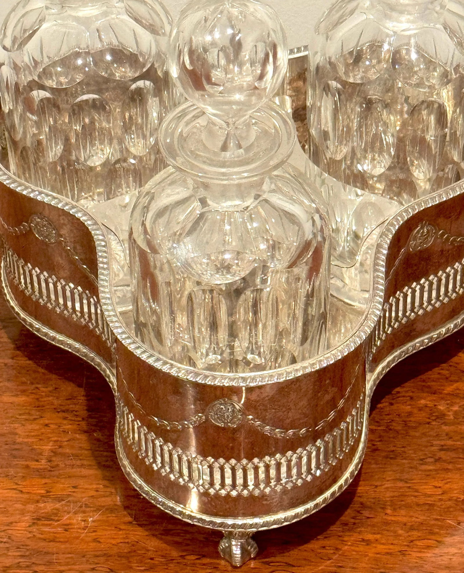 Silverplated Tantalus, John Sherwood & Sons, 3 Optical Cut Glass Decanters, 1900 - 7