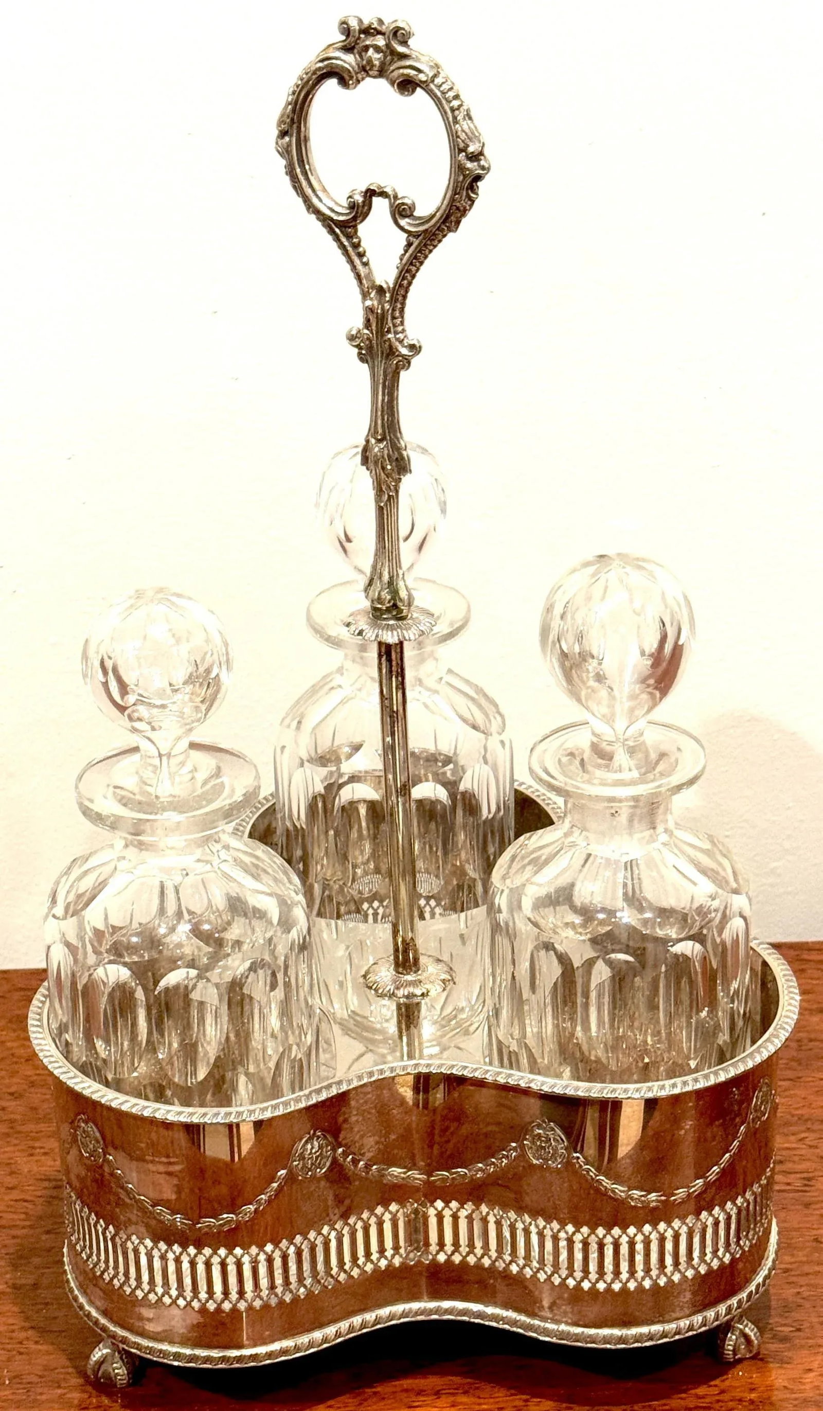 Silverplated Tantalus, John Sherwood & Sons, 3 Optical Cut Glass Decanters, 1900 - 8