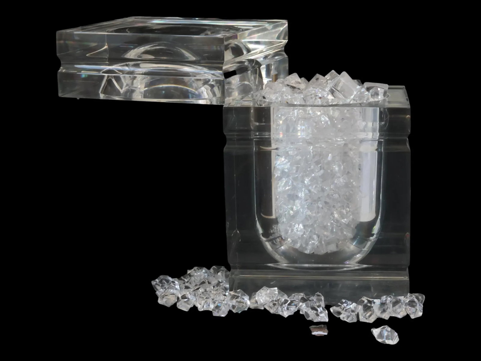 Midcentury Italian Lucite "Ice Block" Ice Bucket in the Albrizzi Style - 7