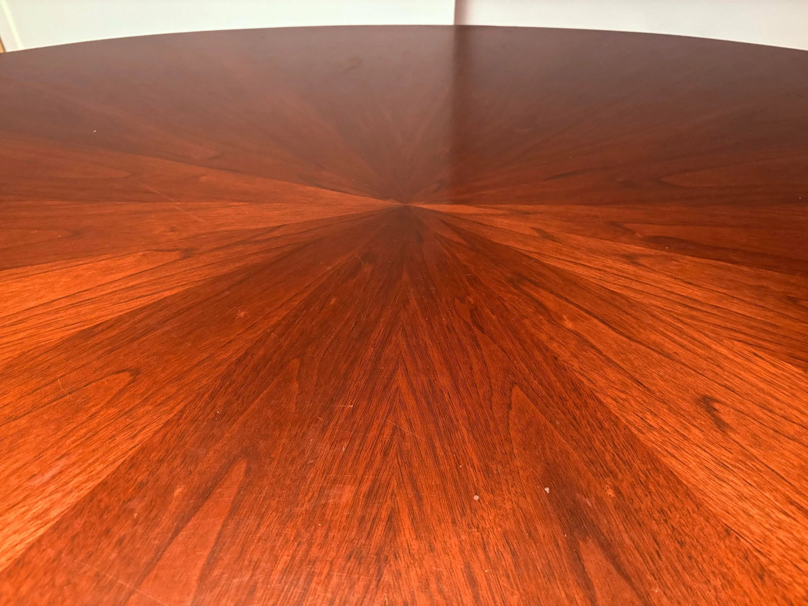 Midcentury Osvaldo Borsani for Stow & Davis Oval Sunburst Walnut Dining Table - 5