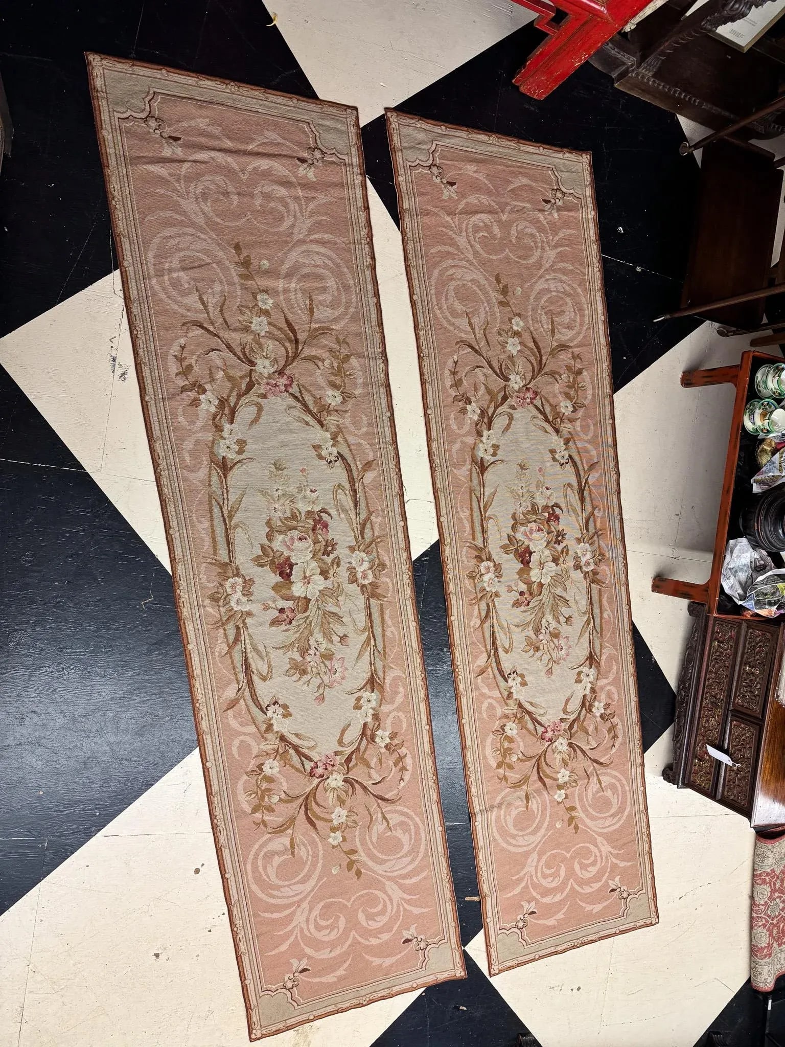 100% Wool Hand Knotted French Aubusson Pair of Runners in Muted Cream/Peach/Pink Floral Pattern - 2