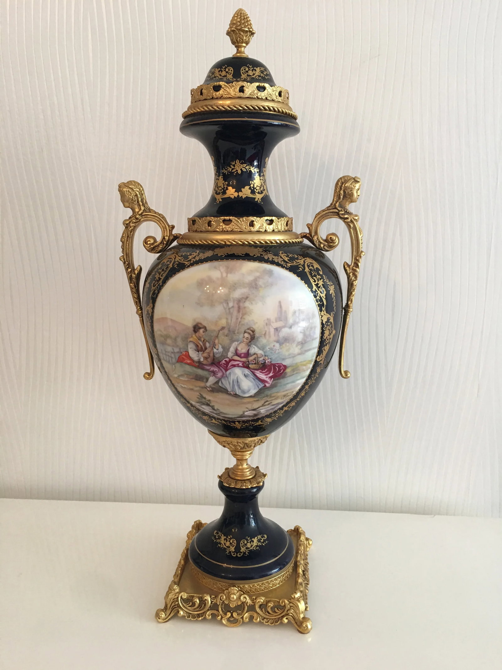 Late 19th Century Acf Victorian Romantic French Porcelain Gilt Vase - 13