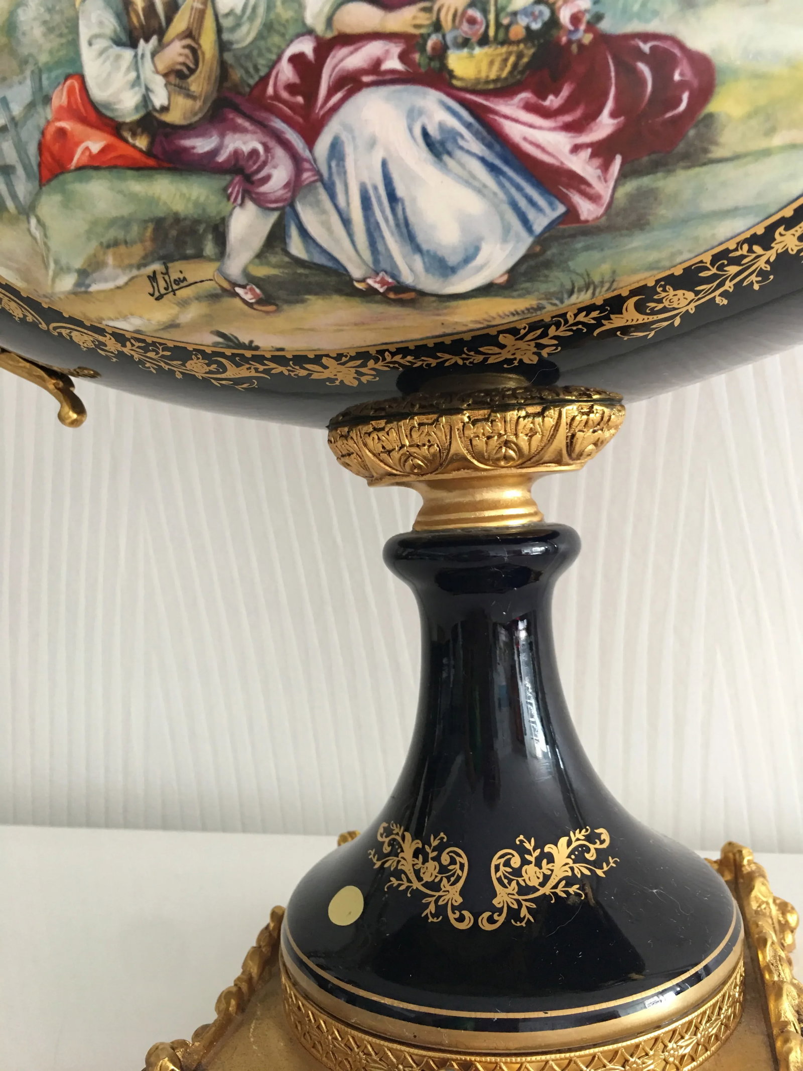 Late 19th Century Acf Victorian Romantic French Porcelain Gilt Vase - 6