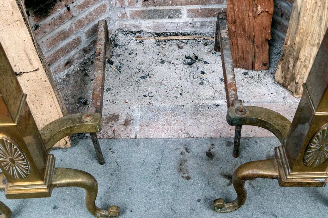 A Wonderful Collection of Antique Brass Fireplace Accessories - 11