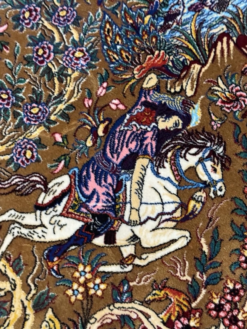 Exquisite Silk Round Rug With Imperial Hunting Scene Carpet - 10